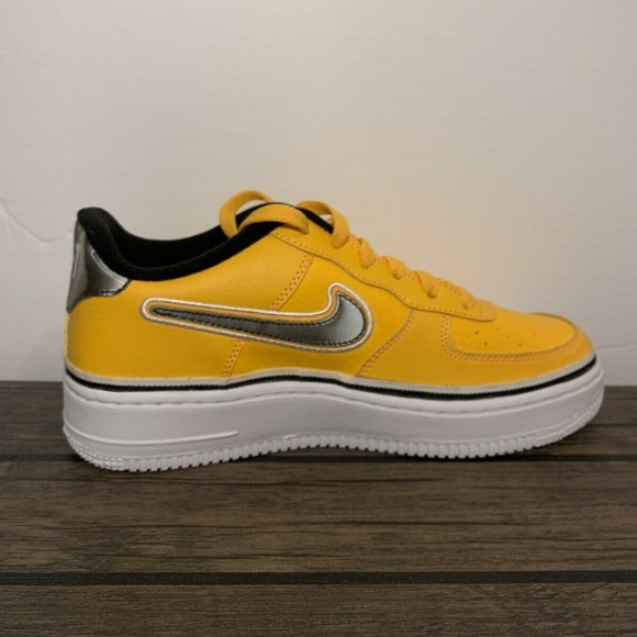 Nike Air Force 1 ‘07 LV8 University Gold X NBA Siz - Picture 6 of 6